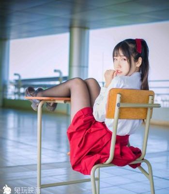 漂亮的女秘书在线_剧情片全集在线观看
