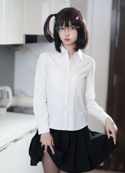年轻的嫂子_BD英语高清迅雷在线观看