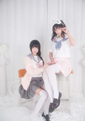 绝望写手第一季_高清直播在线观看